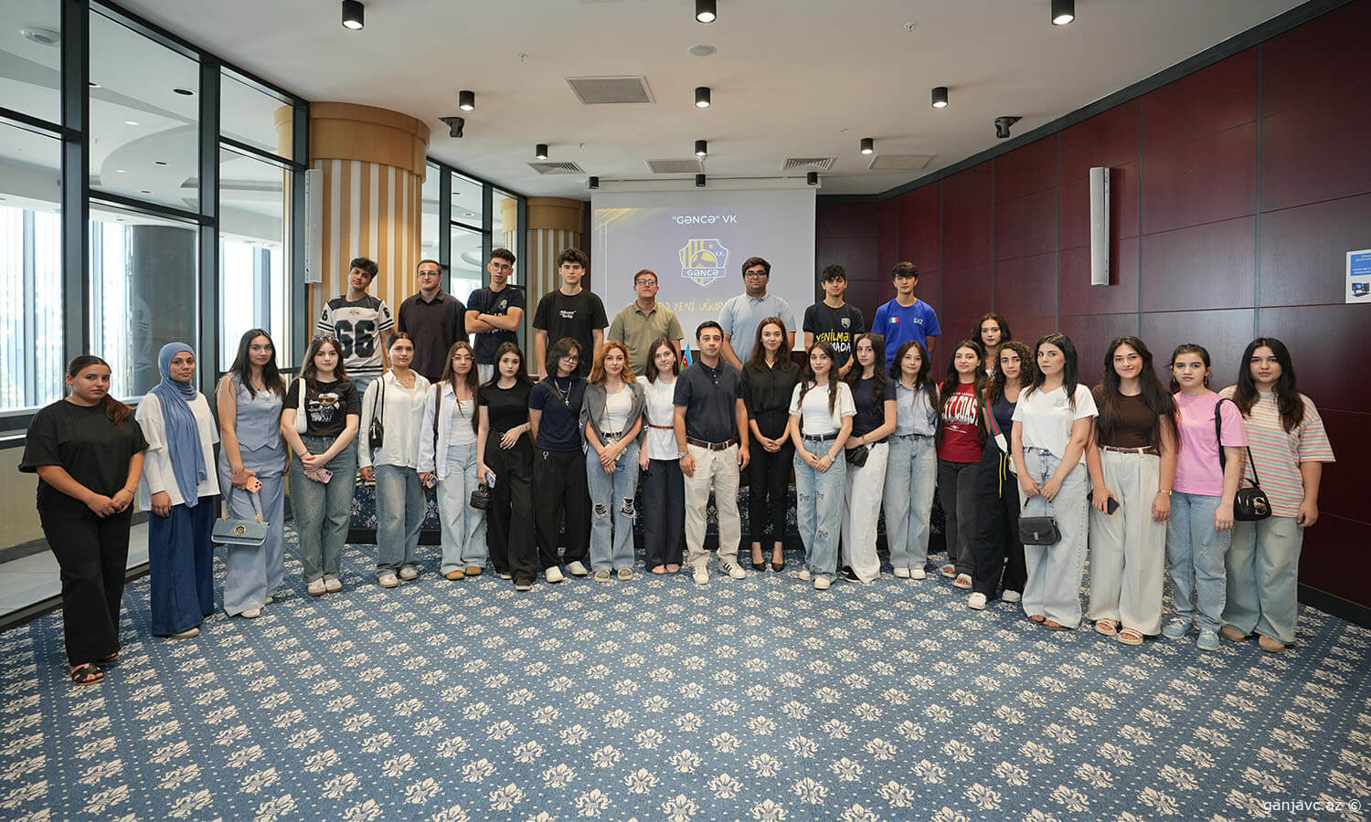 Gəncə İdman Sarayında könüllülərlə görüş olub